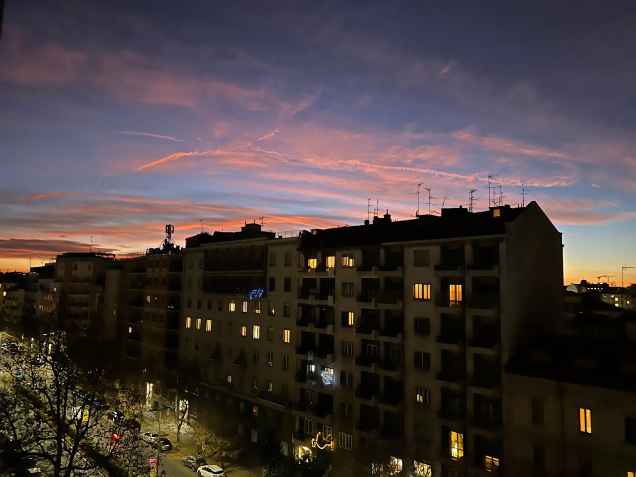 Quadrilocale arredato in affitto a Milano