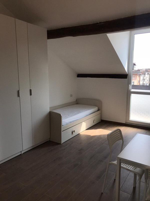 Monolocale arredato in affitto a Milano