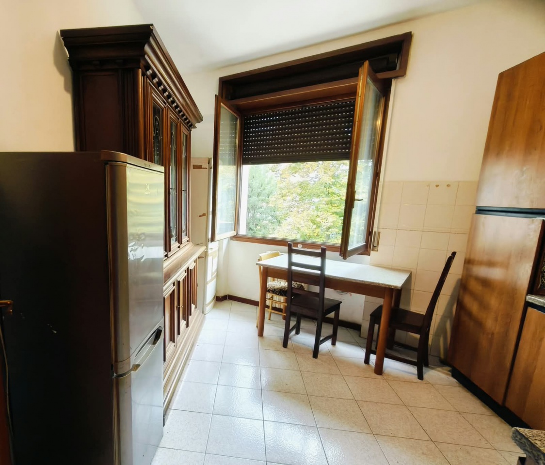 Trilocale con box a Cinisello Balsamo