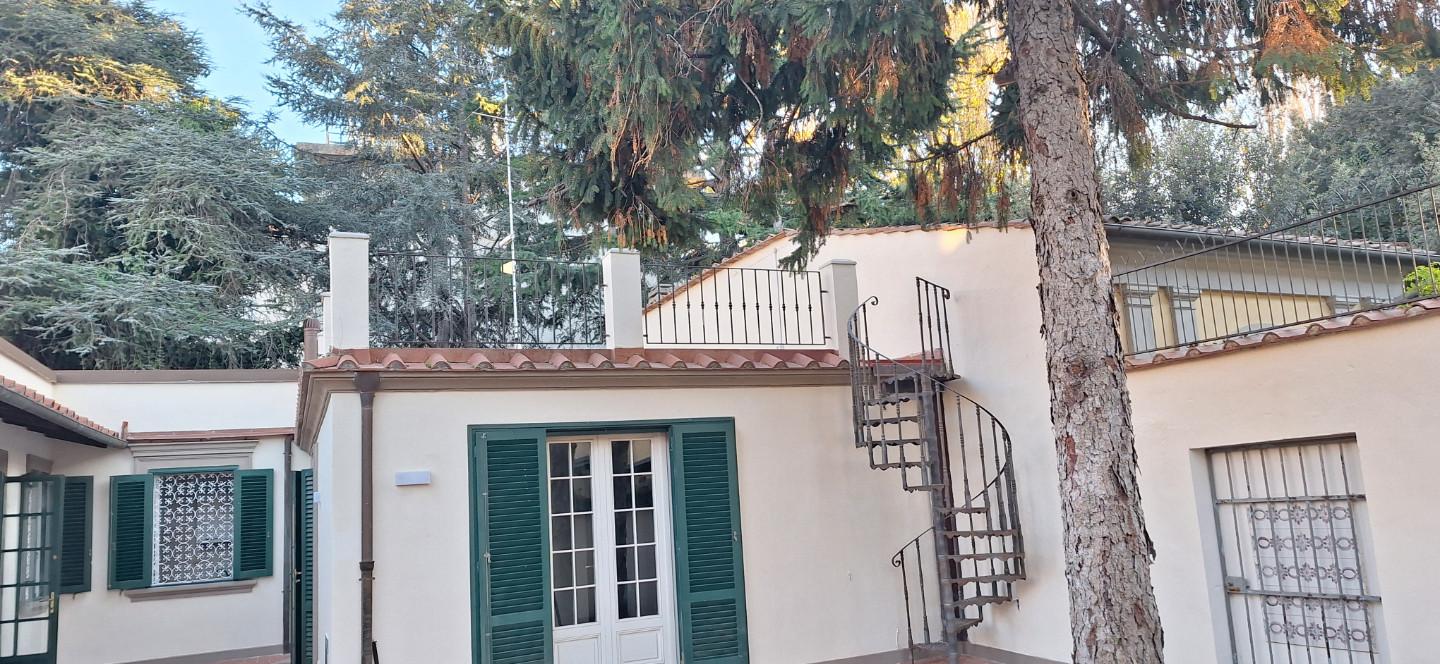 Casa indipendente in affitto a Livorno