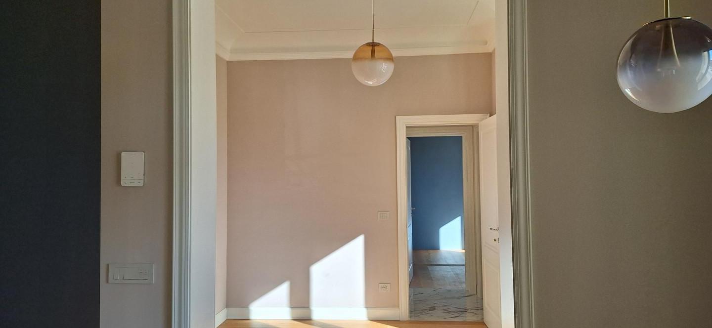 Trilocale arredato in affitto a Livorno