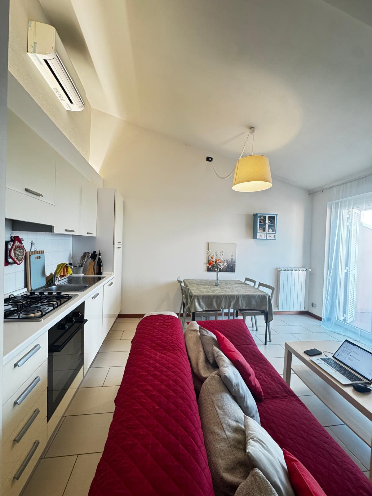 Bilocale arredato in affitto, Livorno porta a mare