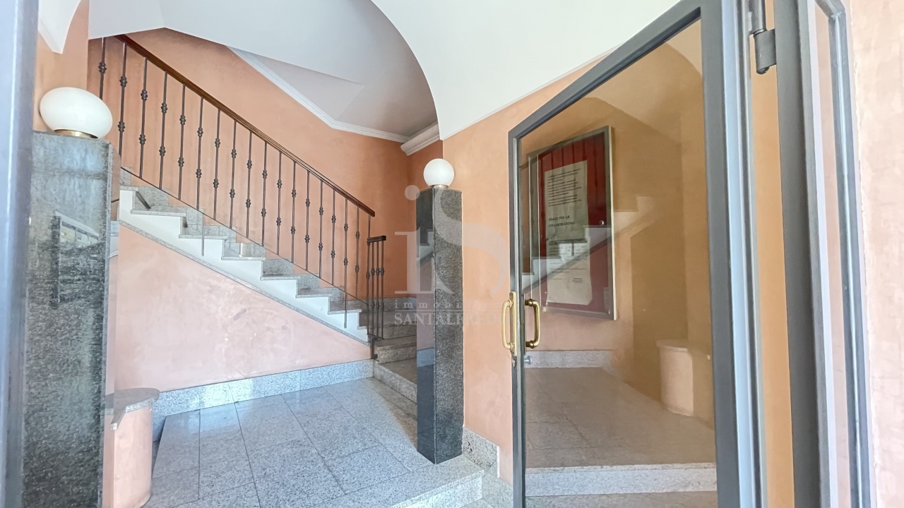 Magazzino ristrutturato in via liberta, Concorezzo