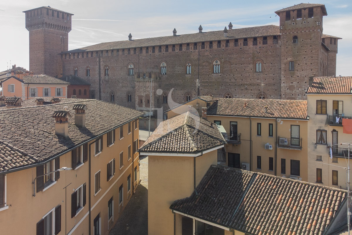 Quadrilocale con box doppio in via tenca, Sant'Angelo Lodigiano