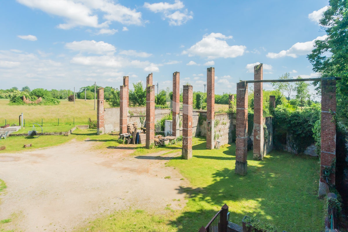 Trilocale in vendita in via santa caterina da siena, Vimercate