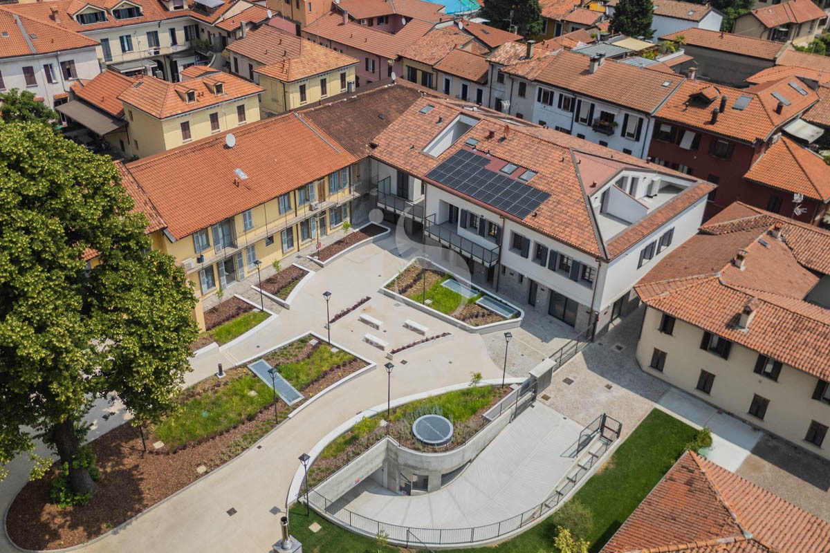 Box/Garage 30mq con box doppio in via vittorio emanuele, Vimercate