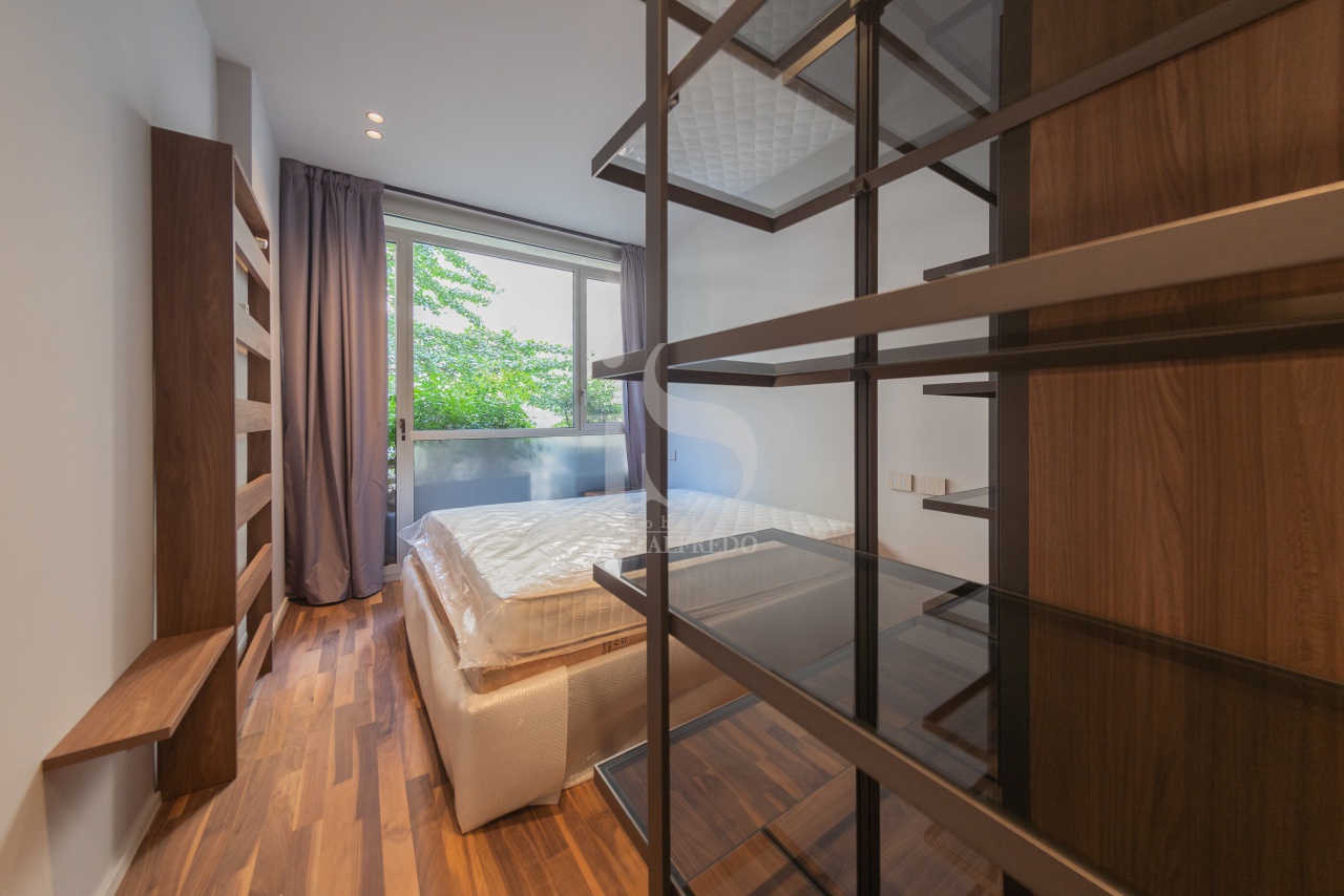 Bilocale arredato in affitto in via broletto, Milano