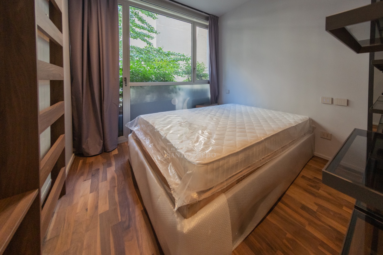 Bilocale arredato in affitto in via broletto, Milano