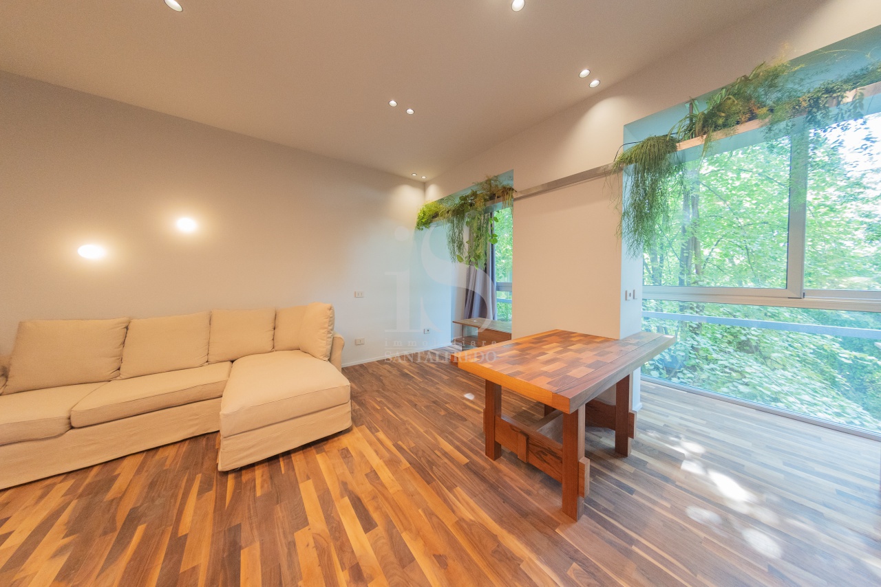 Bilocale arredato in affitto in via broletto, Milano