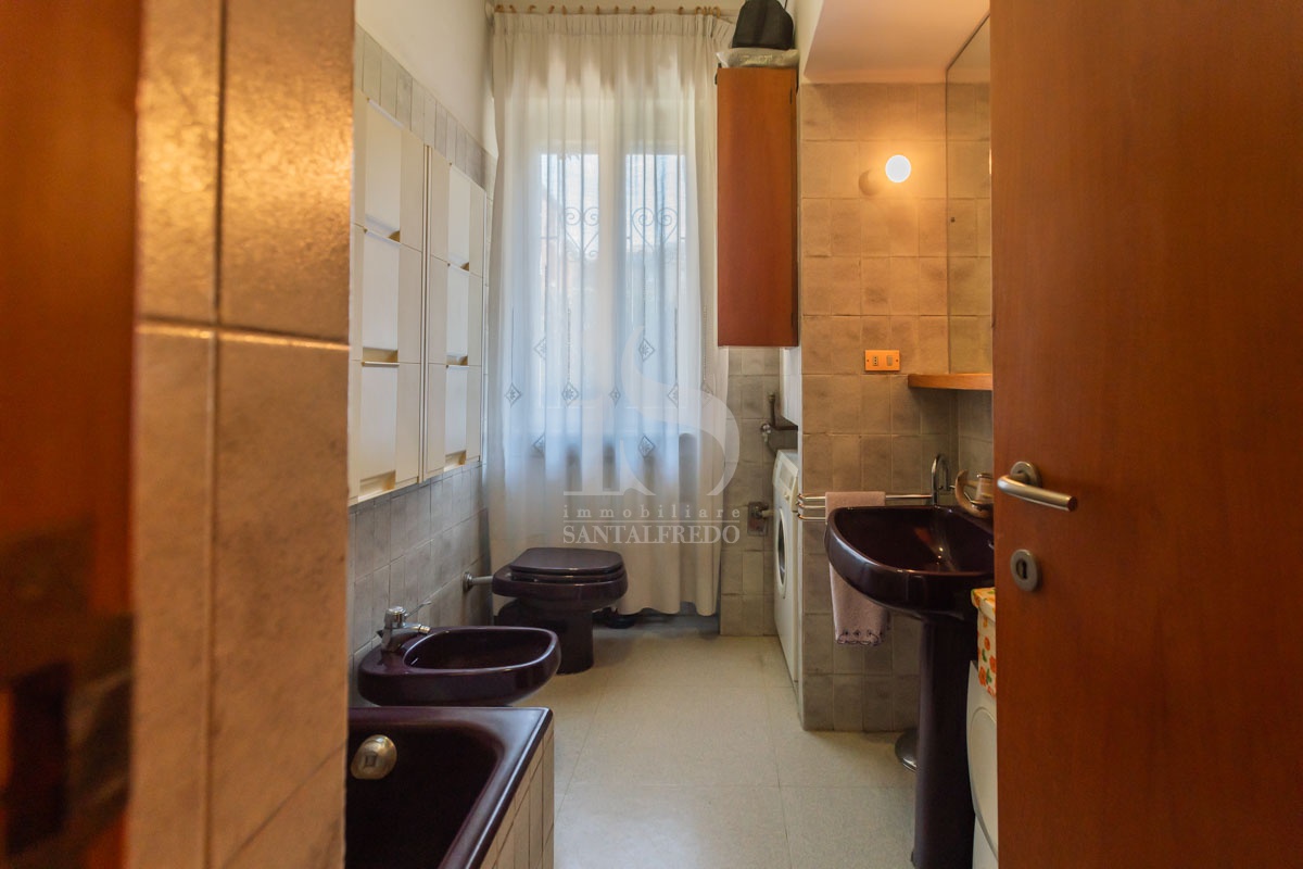 Trilocale ristrutturato in via privata padullli, Milano