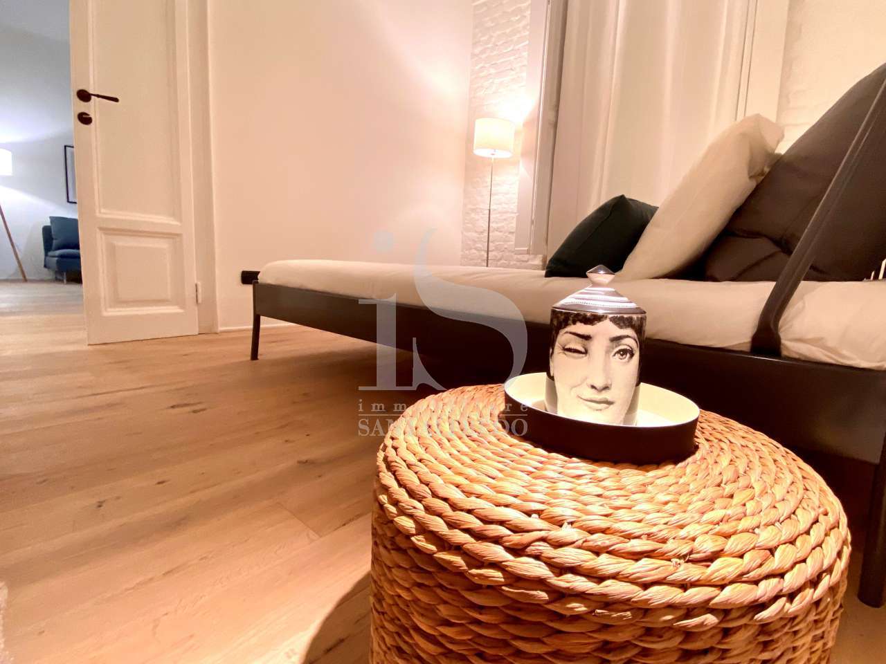 Bilocale arredato in affitto in via ugo bassi, Milano