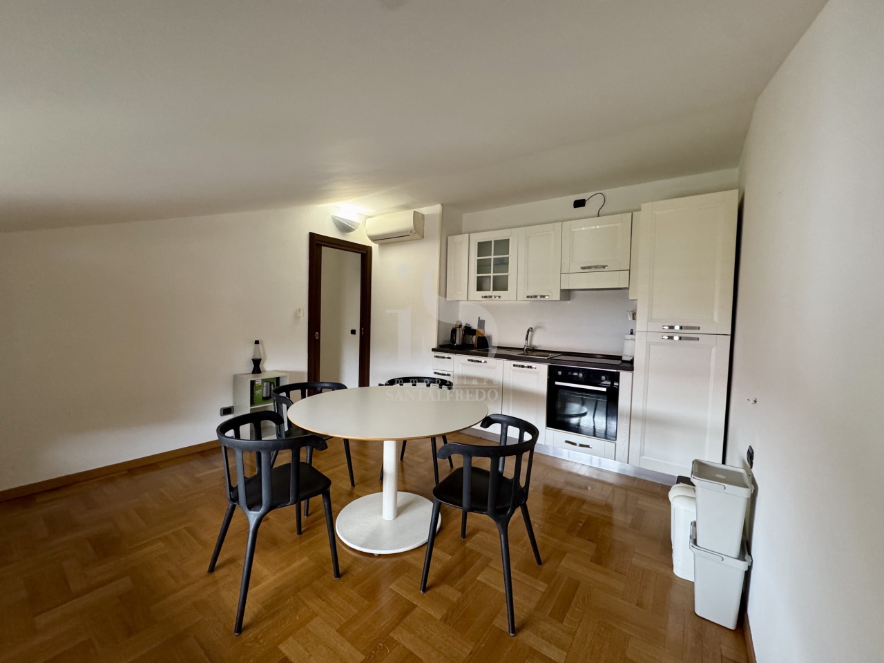 Trilocale arredato in affitto in via trento, Cologno Monzese