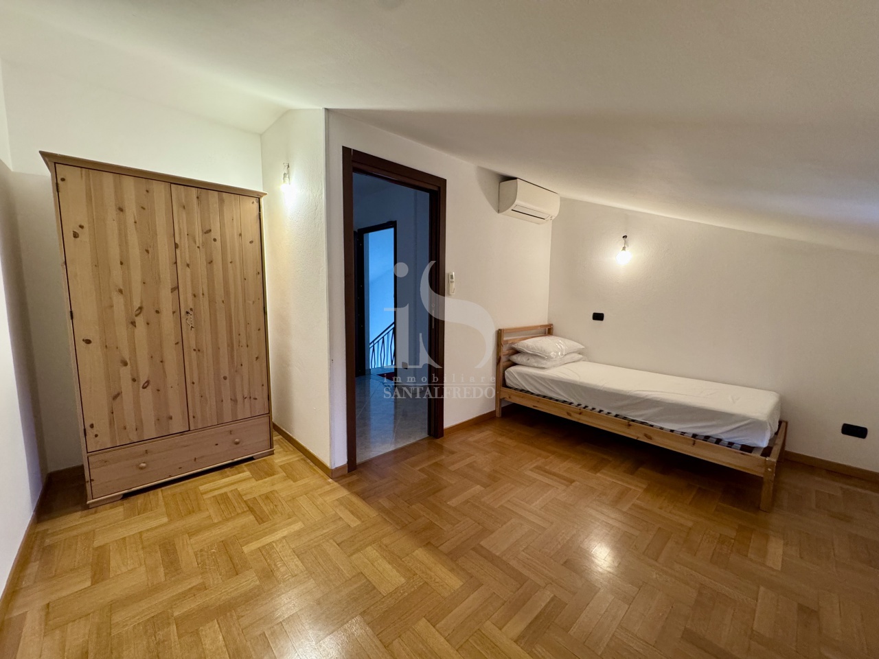 Trilocale arredato in affitto in via trento, Cologno Monzese