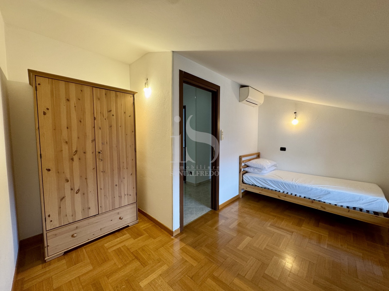 Trilocale arredato in affitto in via trento, Cologno Monzese