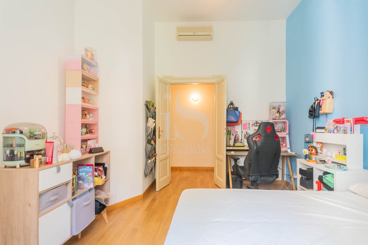 Trilocale in affitto in via vincenzo bellini, Milano