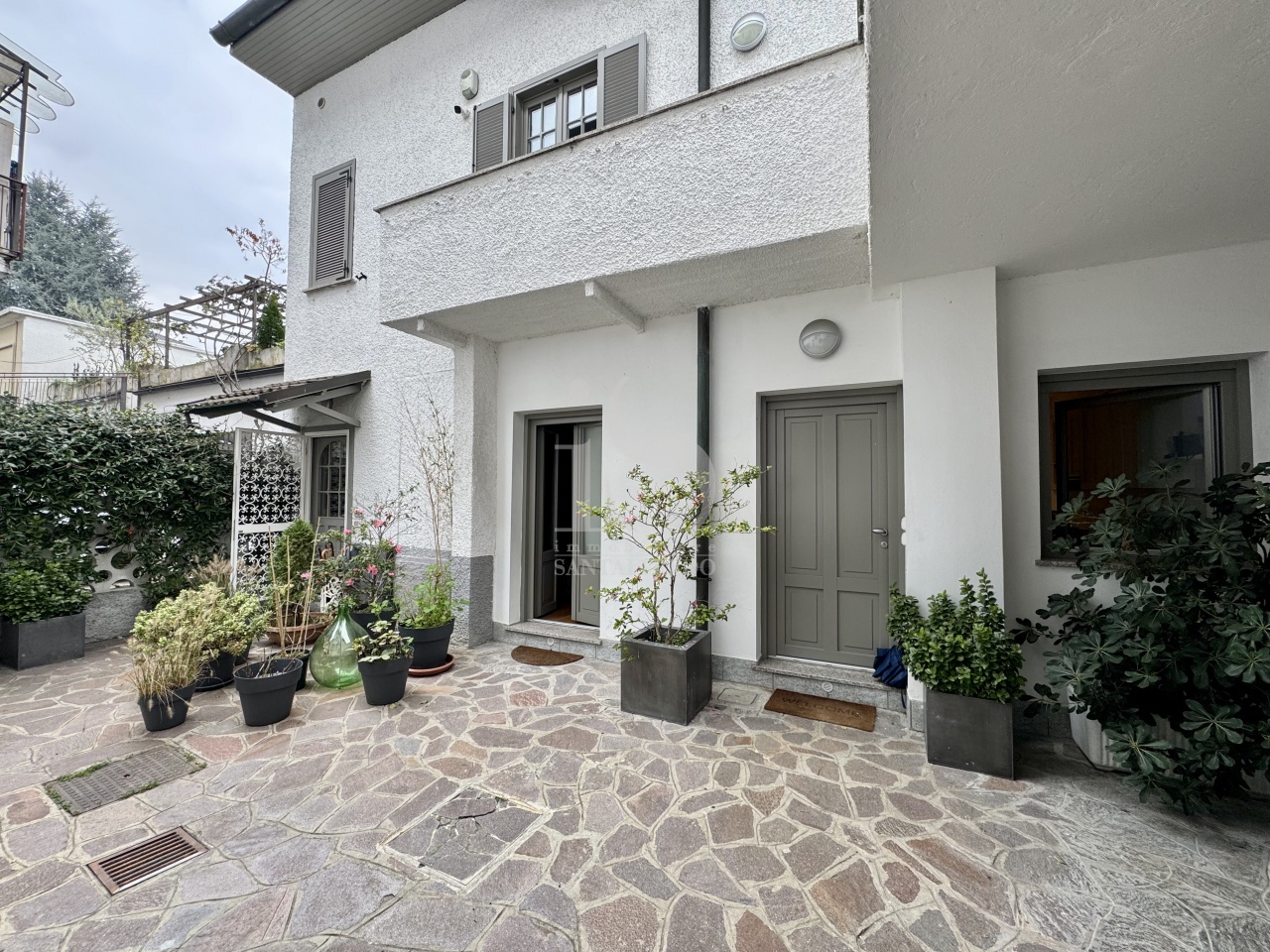 Trilocale arredato in affitto in via trento, Cologno Monzese