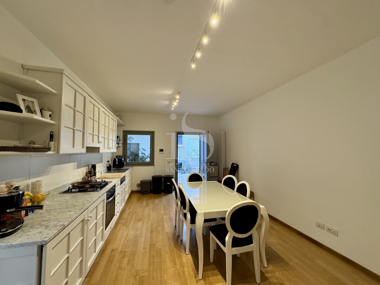 Trilocale arredato in affitto in via trento, Cologno Monzese