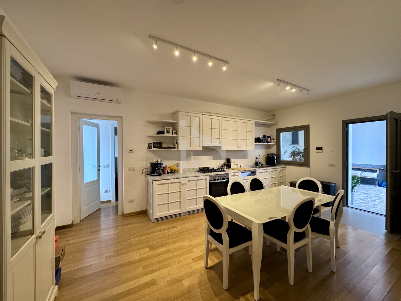 Trilocale arredato in affitto in via trento, Cologno Monzese