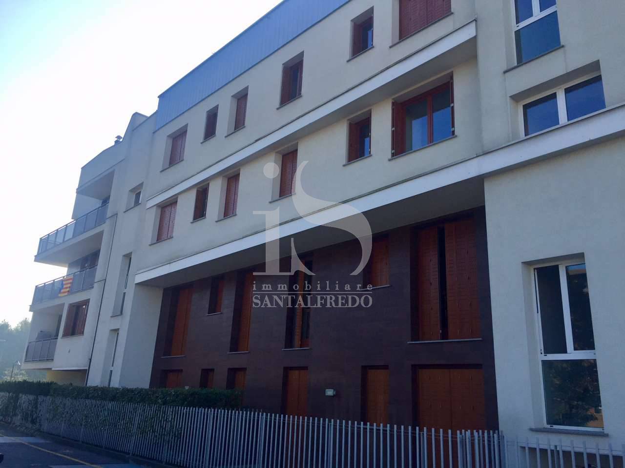 Bilocale con box in via la pira, Concorezzo