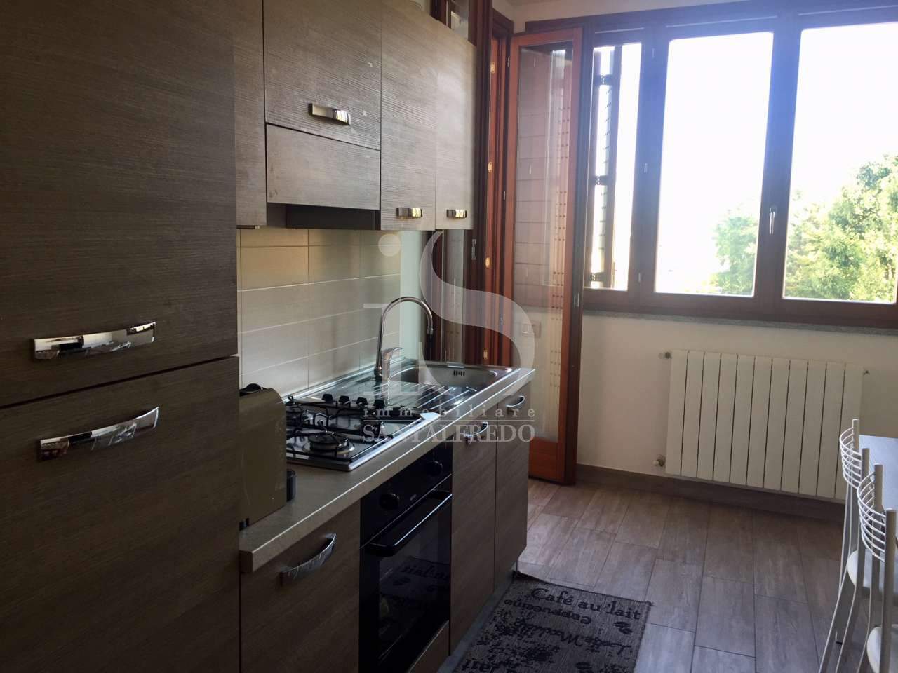 Bilocale con box in via la pira, Concorezzo