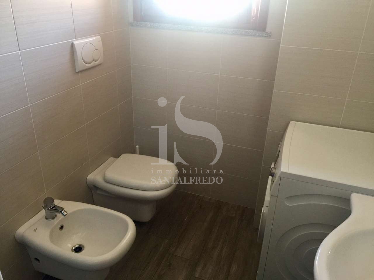 Bilocale con box in via la pira, Concorezzo