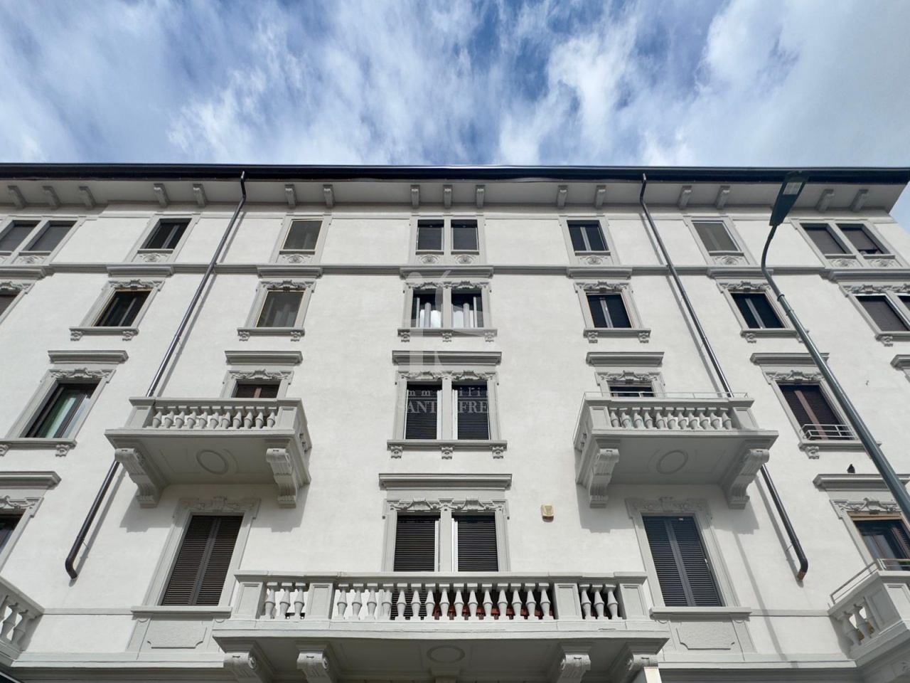 Appartamento arredato in affitto in via trivulzio, Milano