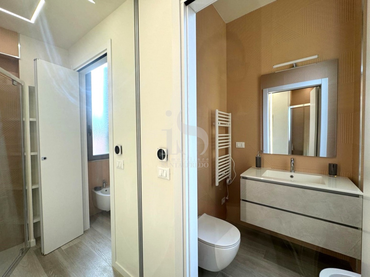 Appartamento arredato in affitto in via trivulzio, Milano