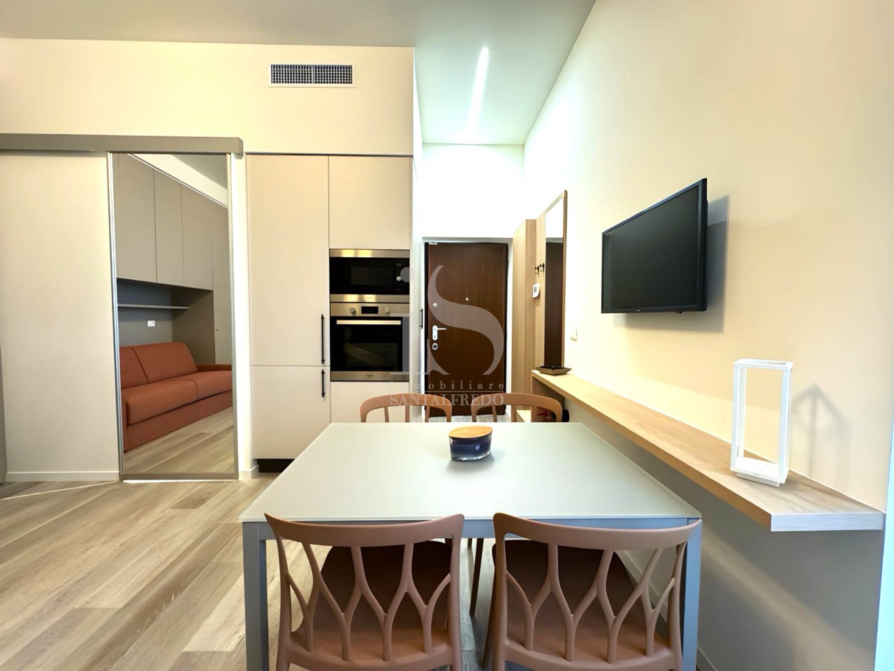 Appartamento arredato in affitto in via trivulzio, Milano