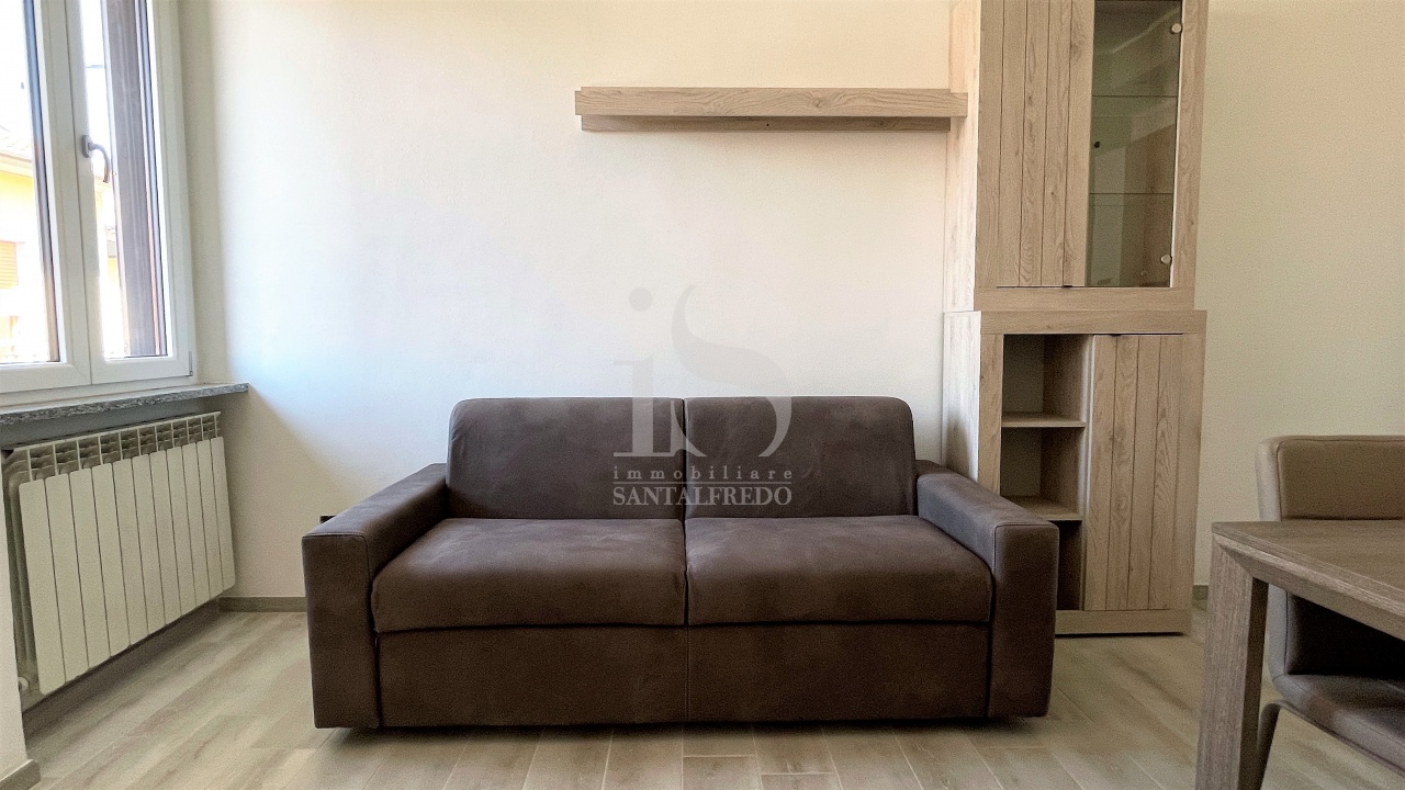 Bilocale arredato in affitto in via ghiringhella, Agrate Brianza