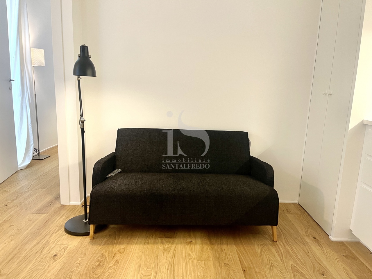 Bilocale arredato in affitto in via tortona, Milano