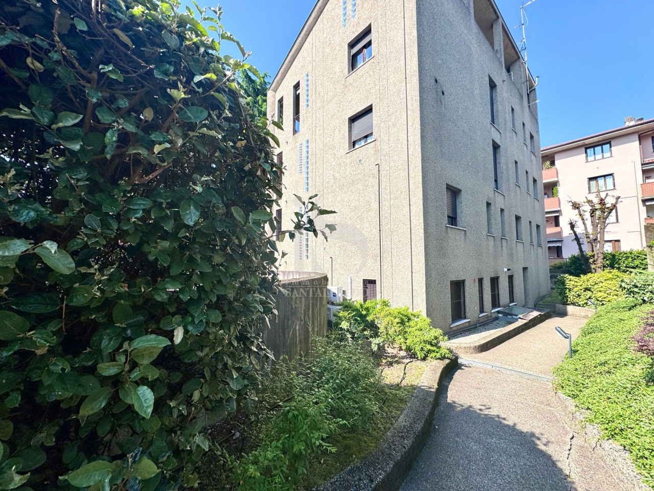 Bilocale arredato in affitto in via volta, Concorezzo