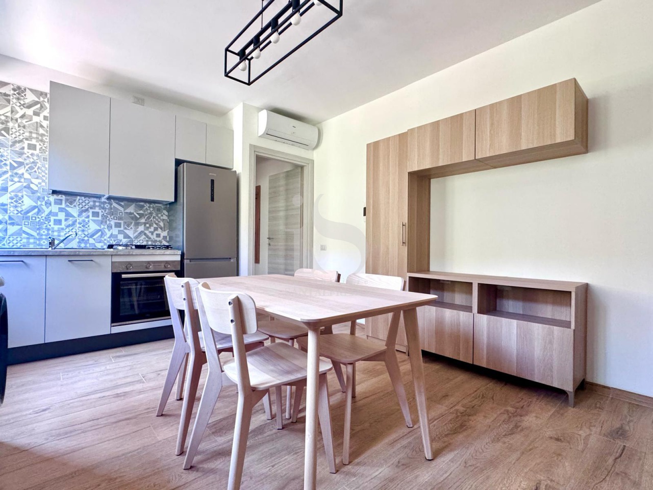 Bilocale arredato in affitto in via volta, Concorezzo