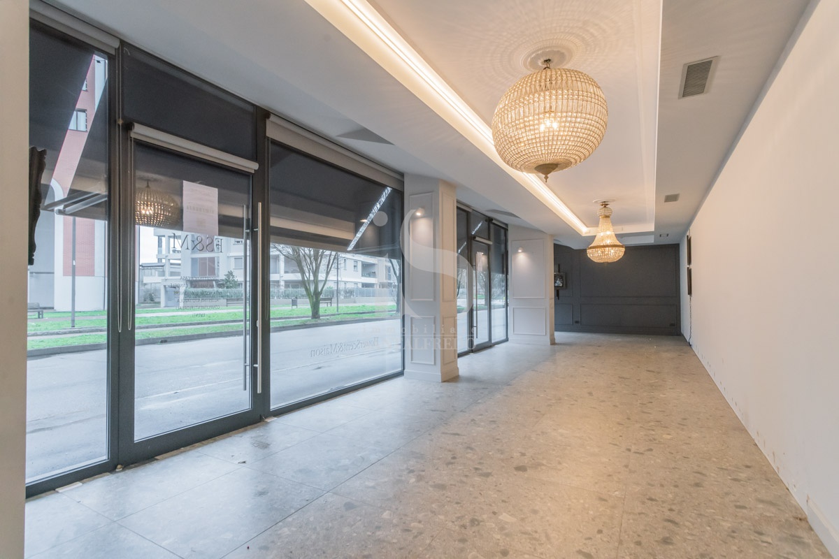 Negozio nuovo in via monte rosa, Concorezzo