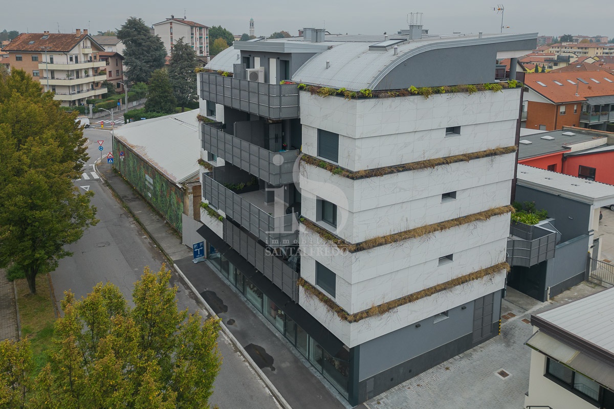 Negozio nuovo in via monte rosa, Concorezzo