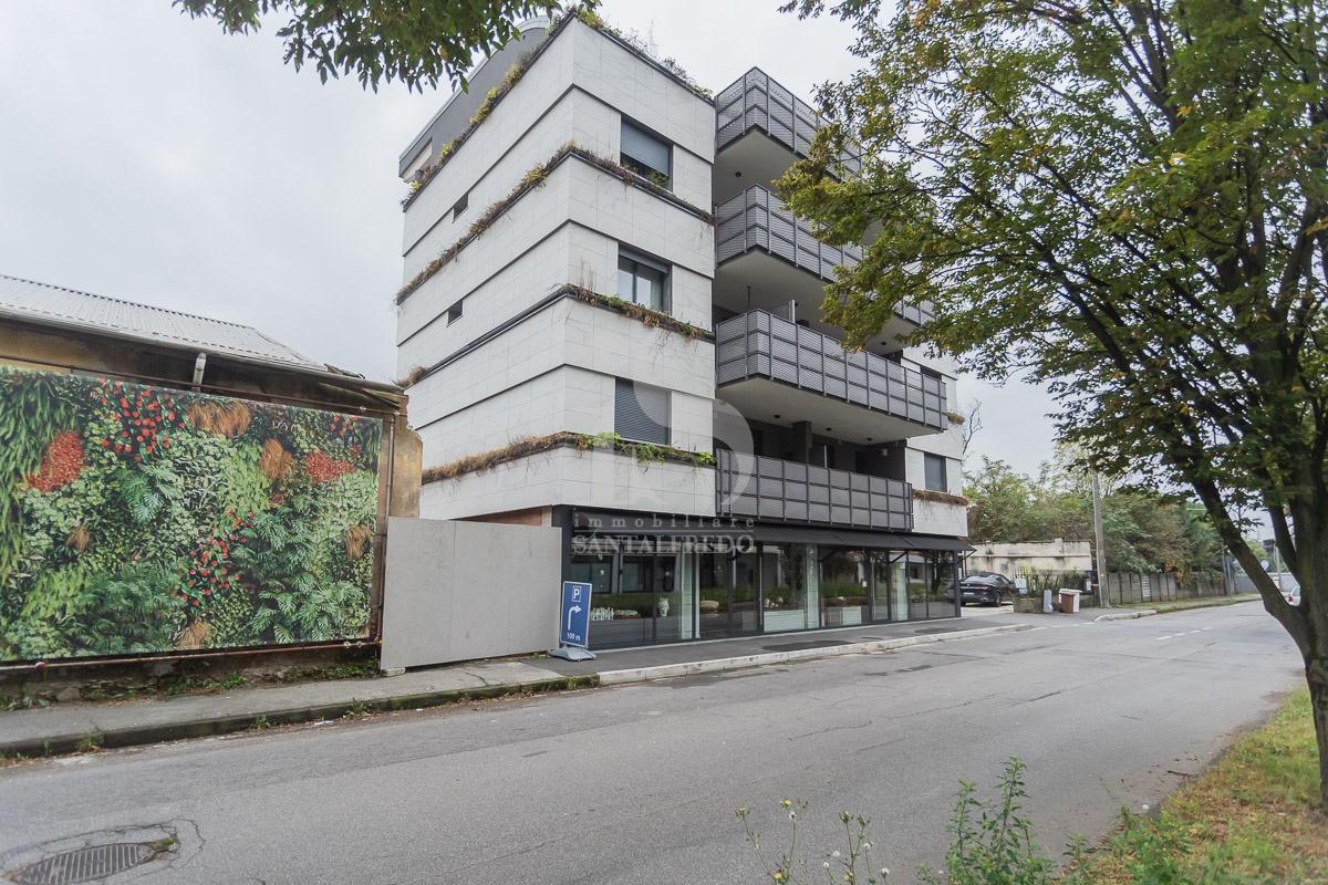 Negozio nuovo in via monte rosa, Concorezzo