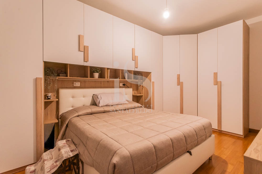 Trilocale con terrazzo in via don milani, Concorezzo