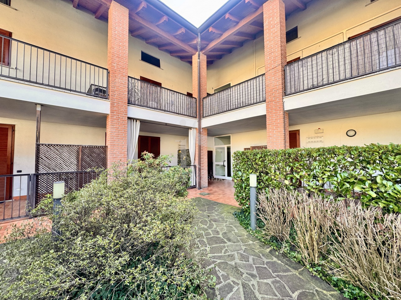 Appartamento arredato in affitto in via massimo d azeglio, Concorezzo