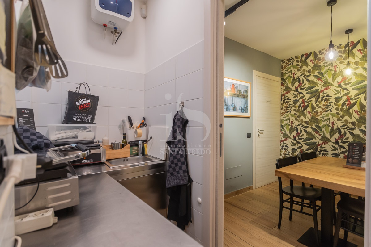 Ufficio ristrutturato in via carlo prina, Monza