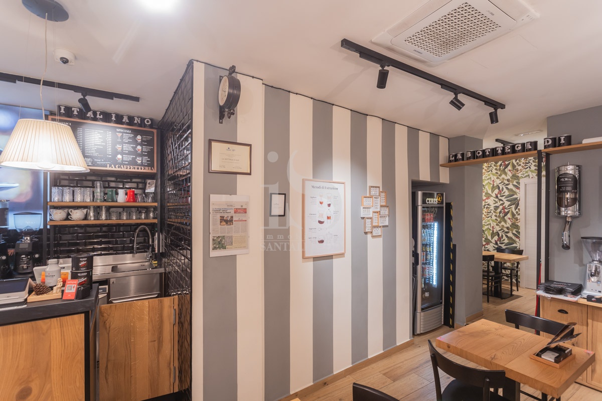 Ufficio ristrutturato in via carlo prina, Monza