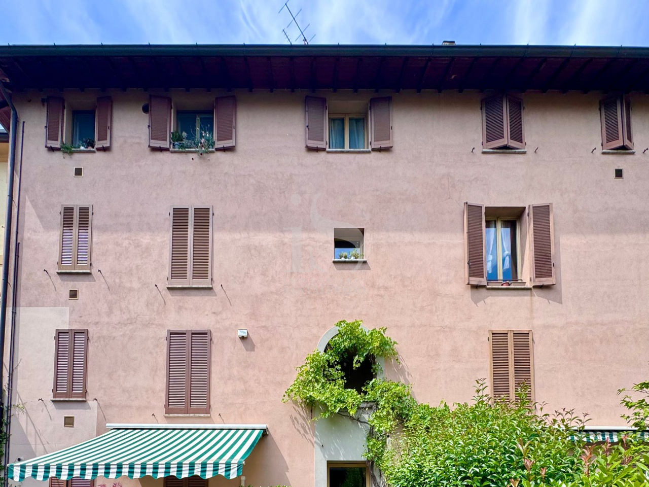 Bilocale arredato in affitto in vicolo menclozzi, Vimercate