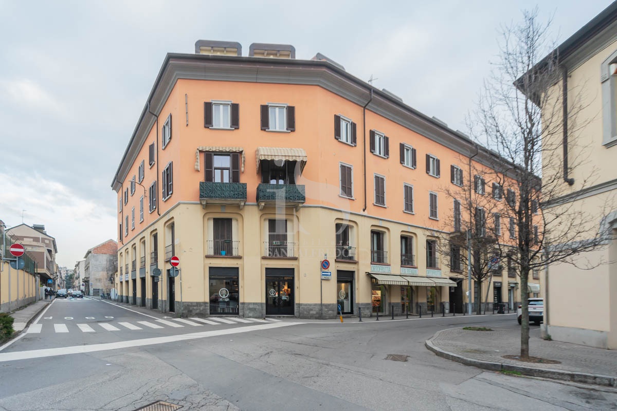 Attivit� commerciale in vendita in via marsala, Monza