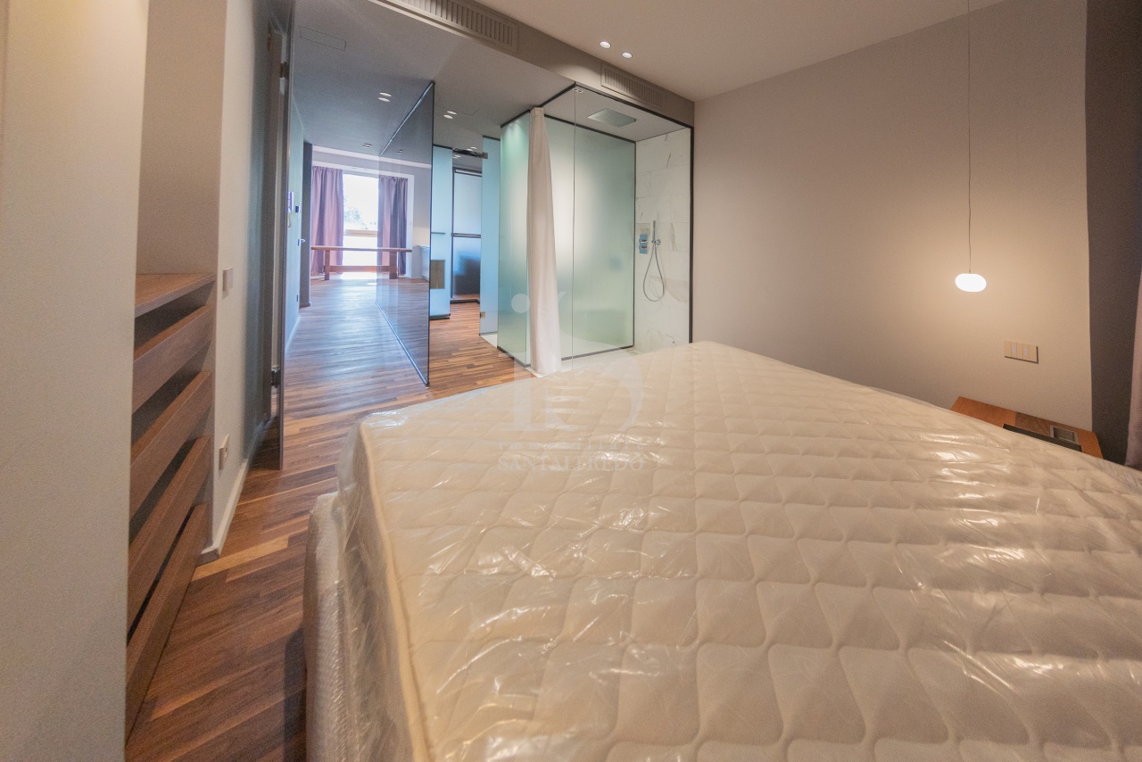 Bilocale arredato in affitto in via broletto, Milano