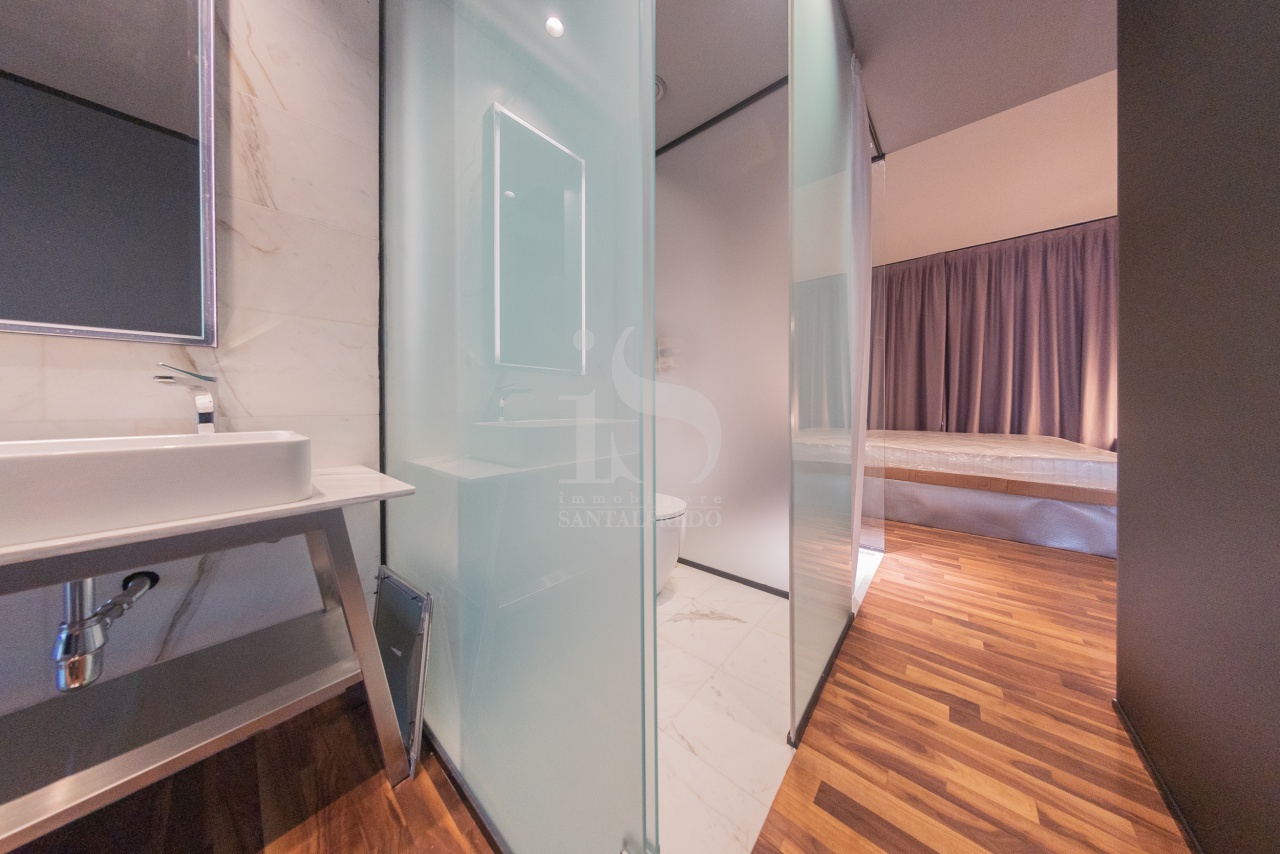 Bilocale arredato in affitto in via broletto, Milano