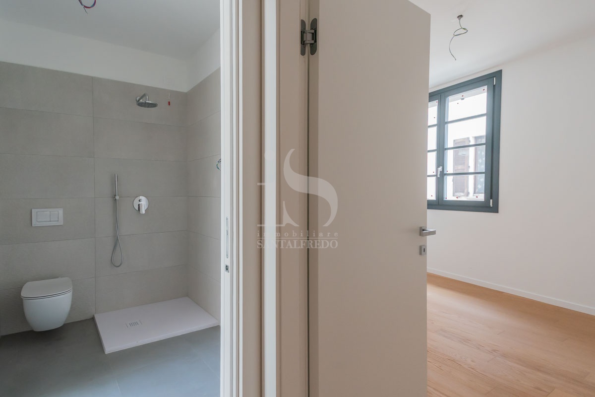 Quadrilocale con terrazzo in via vittorio emanuele, Vimercate