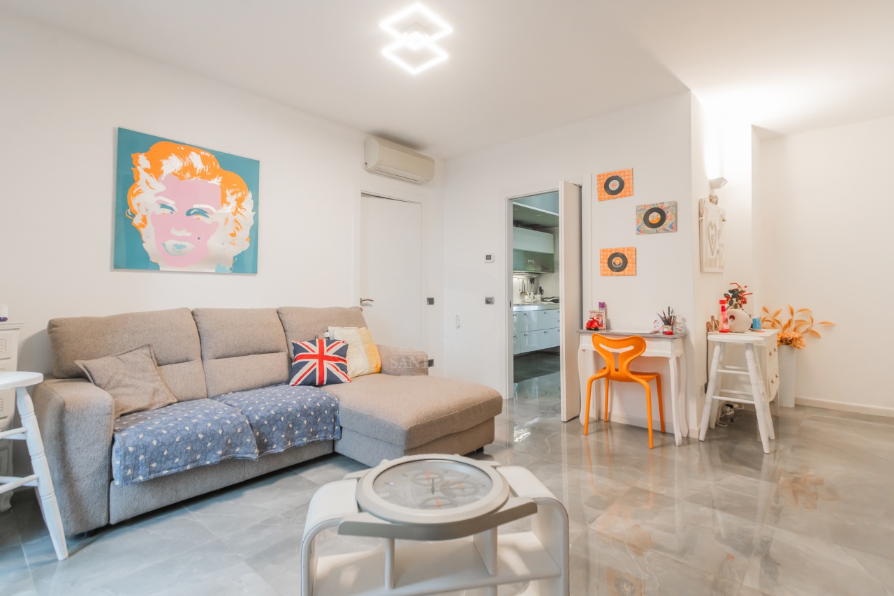 Trilocale con box doppio in via agrate, Concorezzo