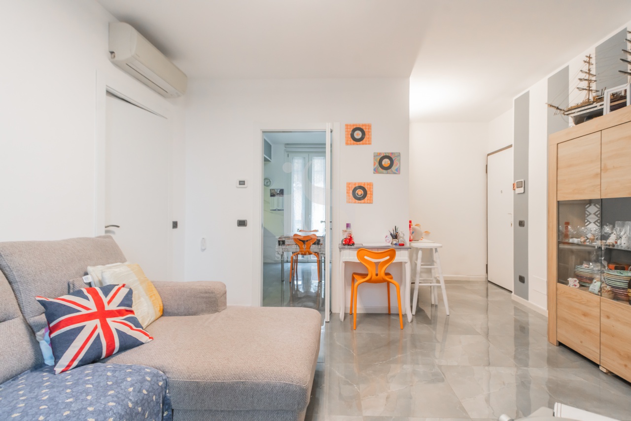 Trilocale con box doppio in via agrate, Concorezzo