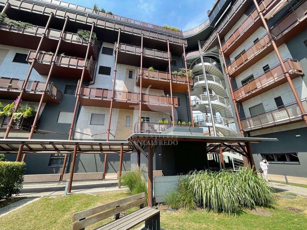 Bilocale arredato in affitto in via enrico cosenz, Milano