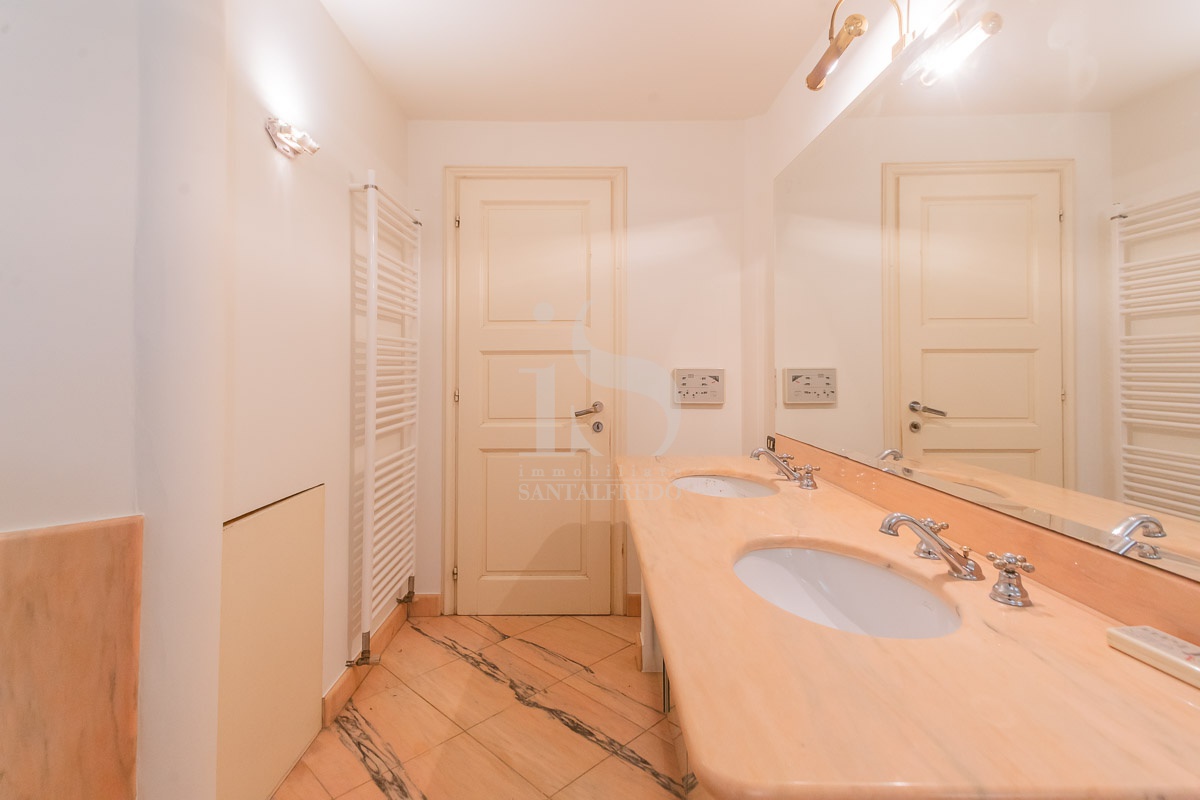 Trilocale con box in via giuseppe parini, Briosco