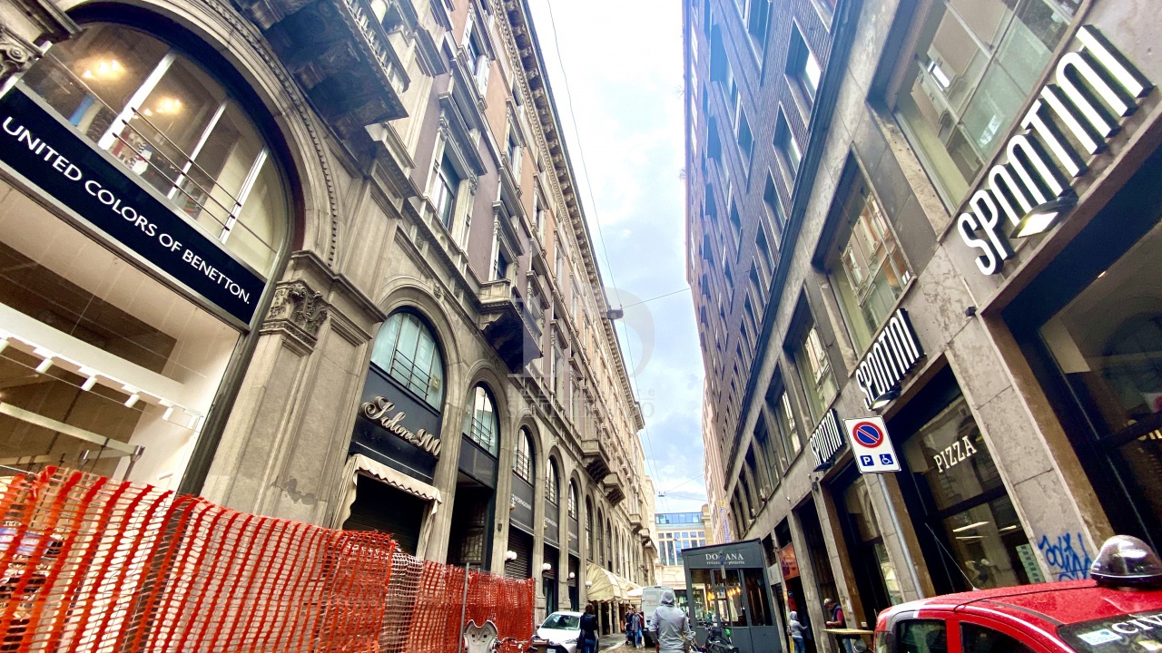 Negozio in affitto in via torino, Milano