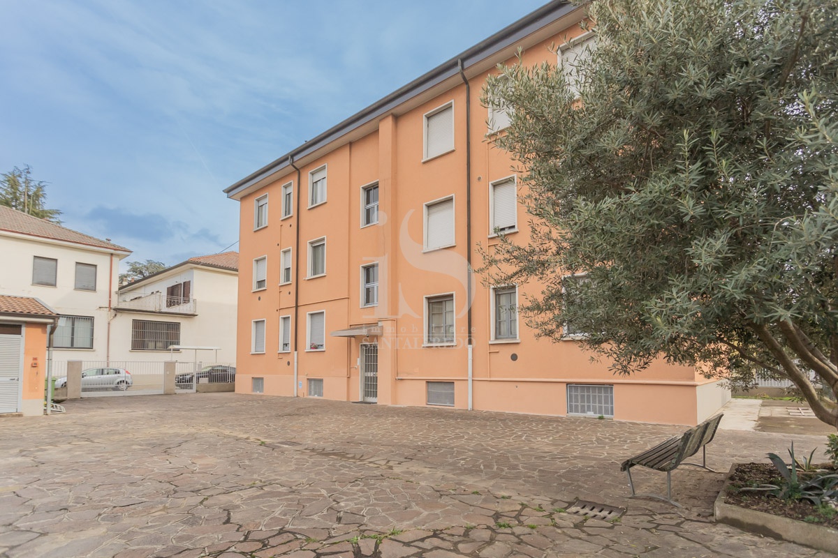 Trilocale con giardino in via san luigi, Cornate d'Adda
